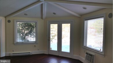 1608 Zulla Rd unit 3, Middleburg, VA 20117 - photo 2