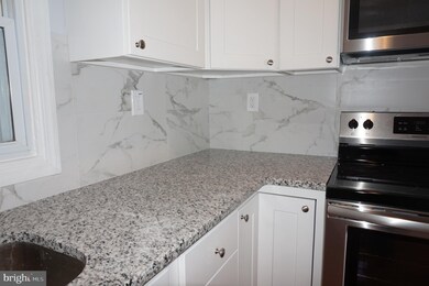 32 Mosshill Ln, Willingboro, NJ 08046 - photo 5