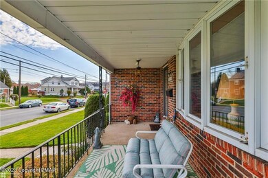 858 N Maxwell St, Allentown, PA 18109 - photo 5