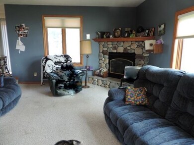 N2546 Southview Ct, Monroe, WI 53566 - photo 4