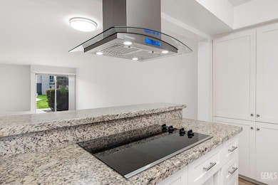 5301 Demaret Ave unit 16, Bakersfield, CA 93309 - photo 6