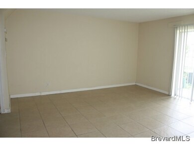 2901 Albemarle St unit I2, Melbourne, FL 32901 - photo 2
