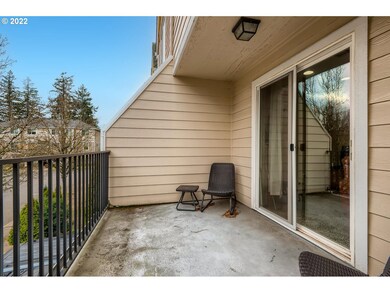 14715 NE Couch St, Portland, OR 97230 - photo 7