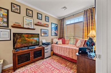 71 Hummingbird Ln, South Burlington, VT 05403 - photo 4