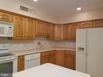 20832 Valley Forge Cir, King of Prussia, PA 19406 - photo 6