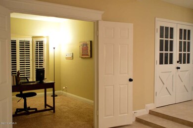 Entrance_Office