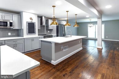 2091 Hopewood Dr, Falls Church, VA 22043 - photo 7