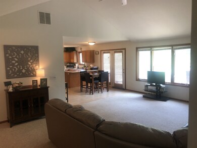 7630 Maeve Dr, Fort Wayne, IN 46835 - photo 4