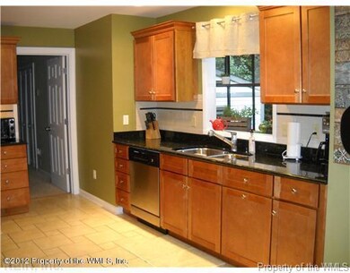 7842 KILLDEE KITCHEN