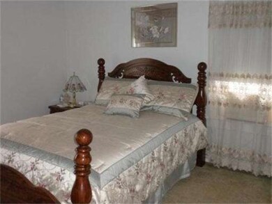 467 Allen St, New Bedford, MA 02740 - photo 6