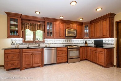 5 Doherty Dr, Middletown, NJ 07748 - photo 7