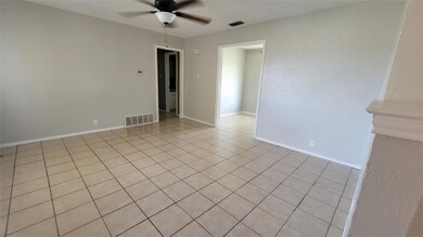 2100 Granbury St unit 2102, Cleburne, TX 76033 - photo 2