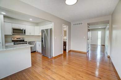 422 Pamlico St unit 7, Columbus, OH 43228 - photo 7