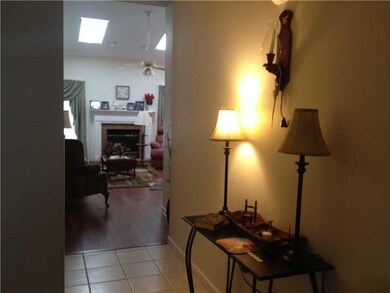 Entry/Foyer.