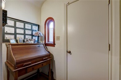 805 N Broad St, Guthrie, OK 73044 - photo 5