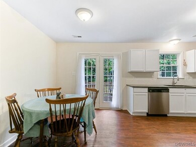 11512 Brandenburg Dr, Midlothian, VA 23112 - photo 4