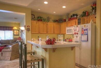 Bright & Open Kitchen