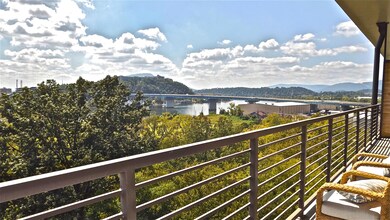 Balcony SW