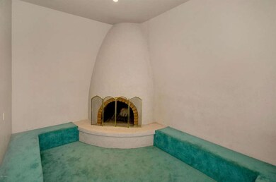 Sunken Fire Pit Room