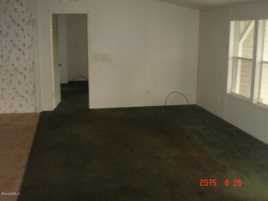 6 living rm1
