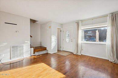 114 Colt Ln unit 6, Johnson City, TN 37601 - photo 5