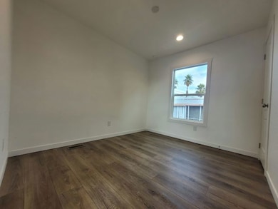 1624 Palm St unit 5, Las Vegas, NV 89104 - photo 3