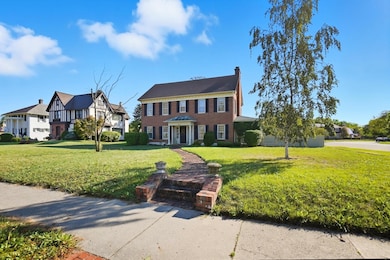 2002 N Fountain Blvd, Springfield, OH 45504 - photo 2