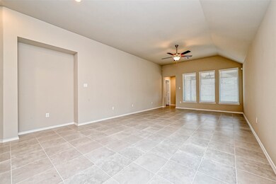 2639 Prairie Star Ln, Conroe, TX 77385 - photo 6
