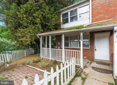 805 Regis Ct, Halethorpe, MD 21227 - photo 2