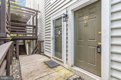 10028 Oakton Terrace Rd unit 10028, Oakton, VA 22124 - photo 3