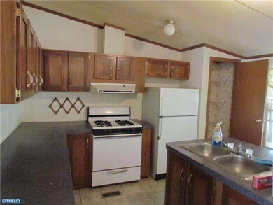 452 E Dark Hollow Rd, Pipersville, PA 18947 - photo 2