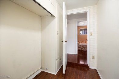 4345 Martin Dr, North Olmsted, OH 44070 - photo 7