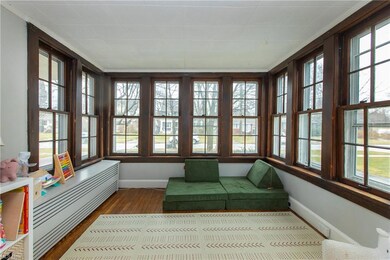 sunroom/playroom/office