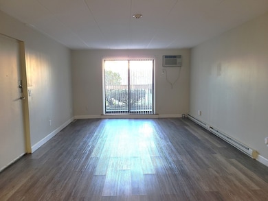 576 Washington St unit 114, Weymouth, MA 02188 - photo 4