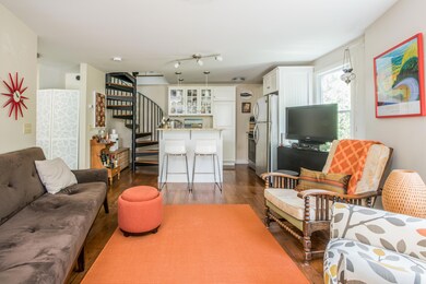 22 Conwell St unit UC, Provincetown, MA 02657 - photo 3