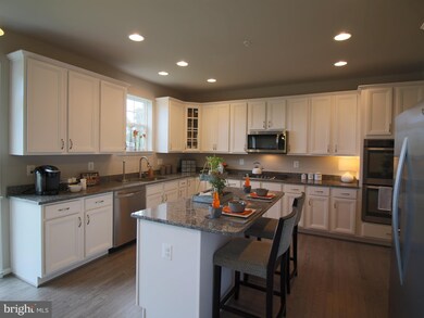 9 Jefferson Ave, Cockeysville, MD 21030 - photo 3