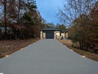 1026 Blumefield Rd, Anderson, SC 29625 - photo 4