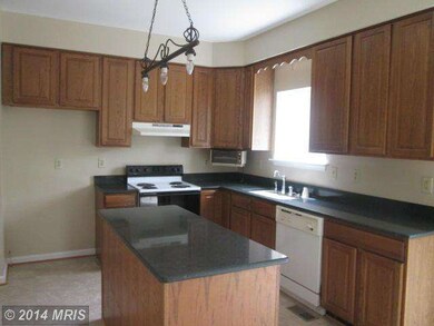 665 Miriam Ln, Lusby, MD 20657 - photo 3