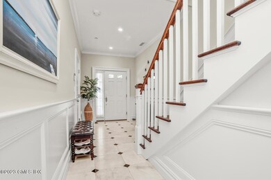 69 Riverdale Ave Unit 602-large-004-005-
