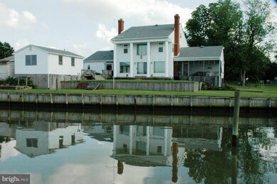 620 Shore Dr, Colonial Beach, VA 22443 - photo 3