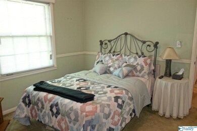 3205 Hollins Rd NW, Huntsville, AL 35810 - photo 5