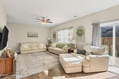 1819 Forest Hill Rd, Maryville, TN 37803 - photo 5