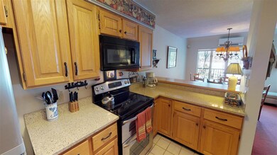 1140 Murphys Rd unit 5B, Quechee, VT 05059 - photo 6