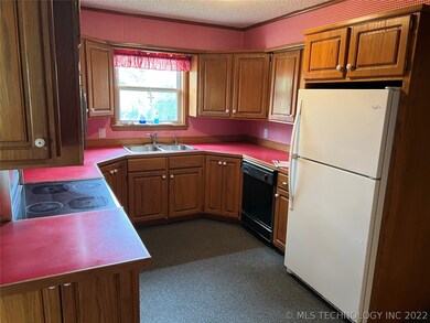 Kitchen (2nd view)