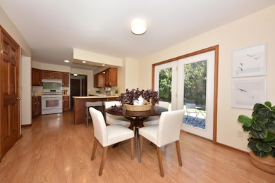 9820 N Shannon Ct, Mequon, WI 53097 - photo 7