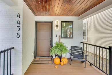 4438 N Spaulding Ave, Chicago, IL 60625 - photo 4