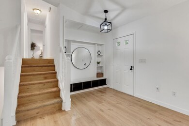 11-web-or-mls-12061HarmonRoad_Hommati102