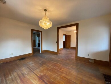 82 Garrow St, Auburn, NY 13021 - photo 5