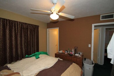 Dec122012_8680