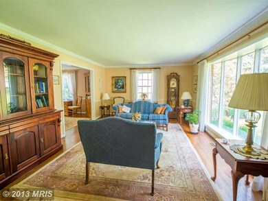 10 Forest Ridge Ct, Lutherville Timonium, MD 21093 - photo 2